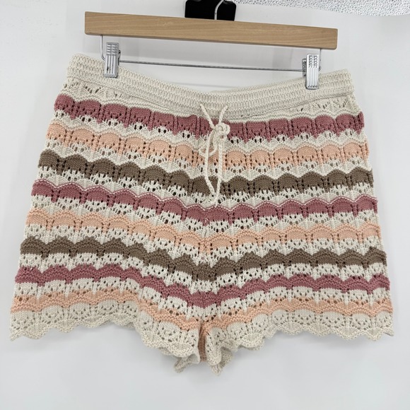 American Eagle Pants - American Eagle Crochet Knit Shorts Pink Peach Chevron Scalloped Boho Women Large